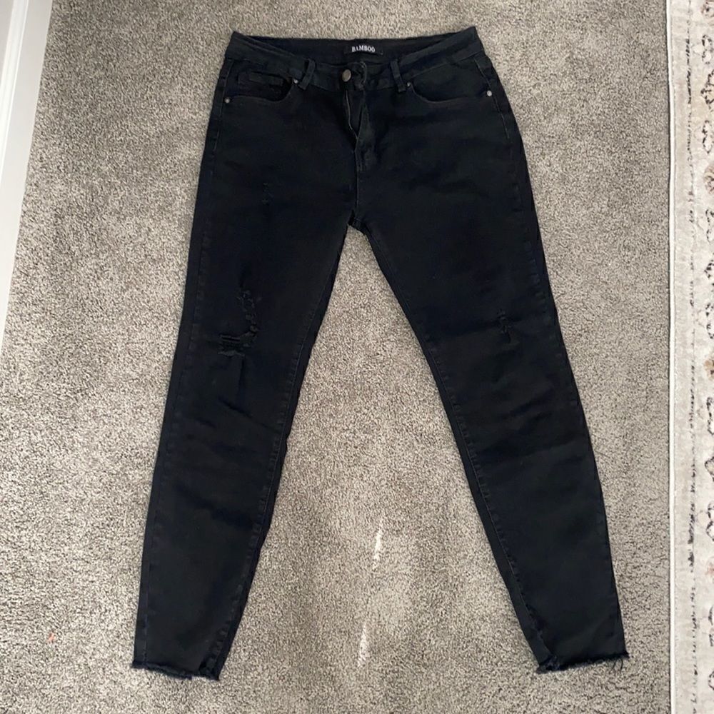 Bamboo Distressed Cut off Skinny Jeans